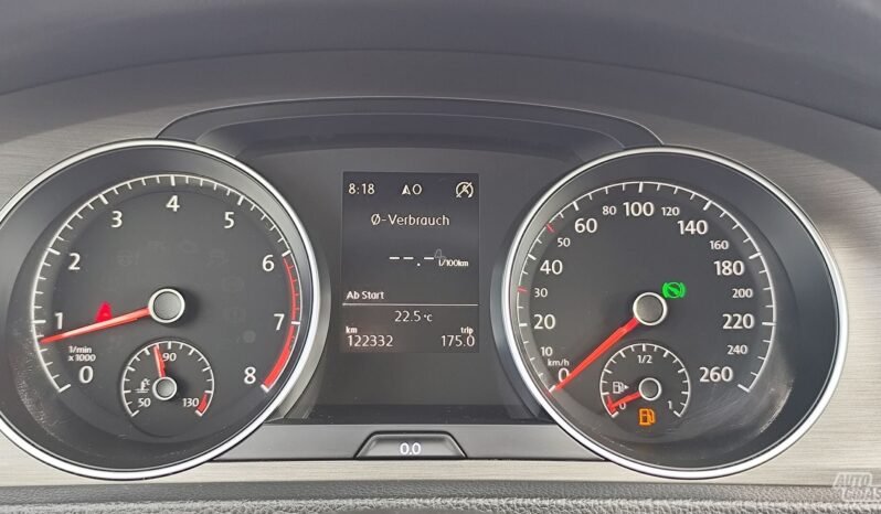Volkswagen Golf pilnas
