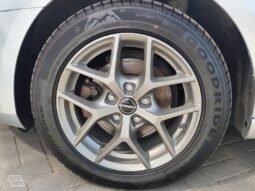 Volkswagen Golf pilnas