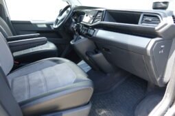 Volkswagen Multivan pilnas
