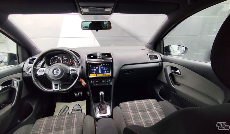 Volkswagen Polo pilnas