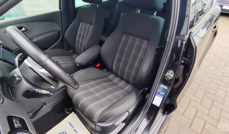 Volkswagen Polo pilnas