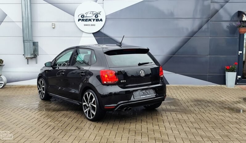 Volkswagen Polo pilnas