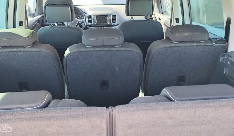 Volkswagen Sharan pilnas