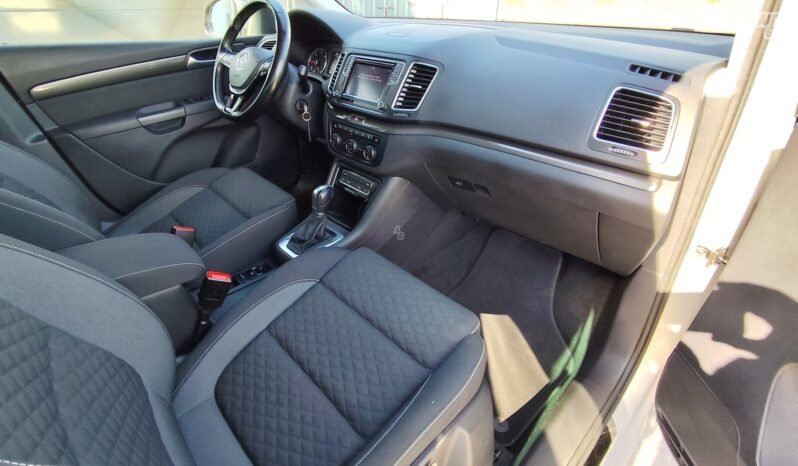 Volkswagen Sharan pilnas