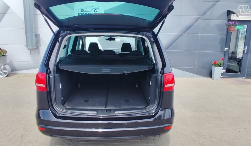 Volkswagen Sharan pilnas