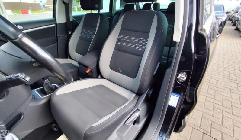 Volkswagen Tiguan pilnas