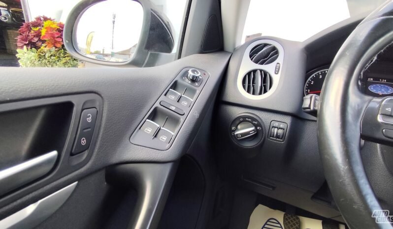 Volkswagen Tiguan pilnas