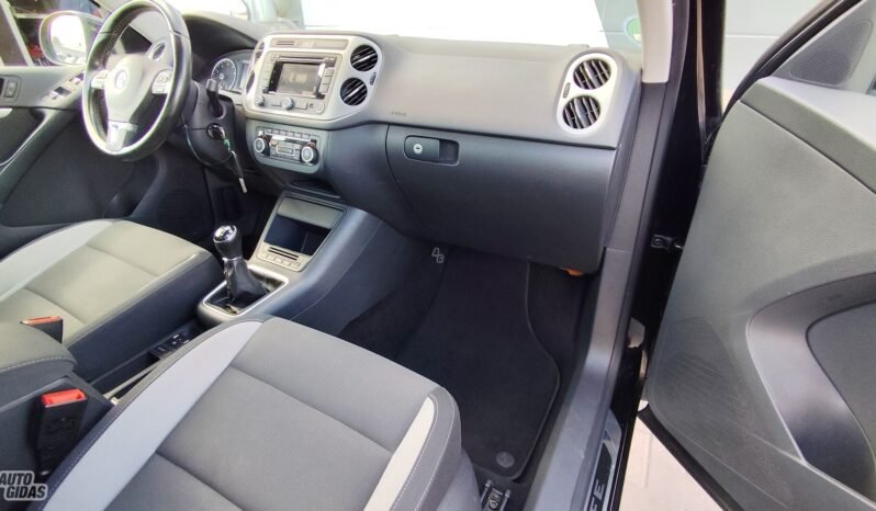 Volkswagen Tiguan pilnas