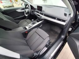 Audi A4 pilnas