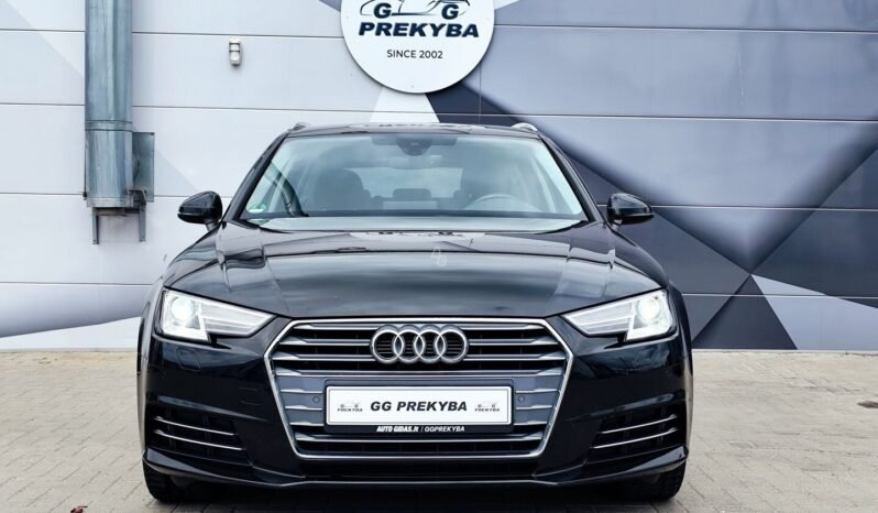 Audi A4 pilnas