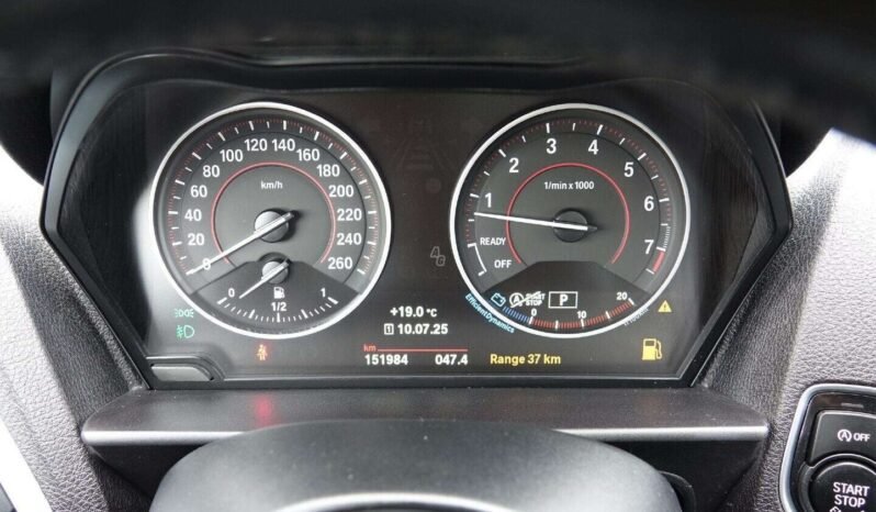 BMW 120 pilnas