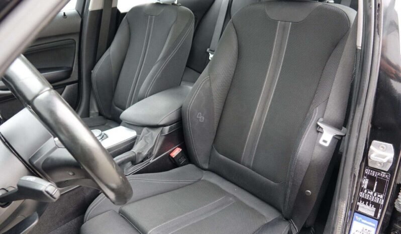 BMW 120 pilnas