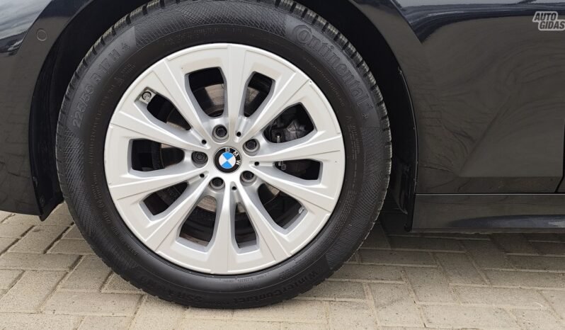 BMW 318 pilnas