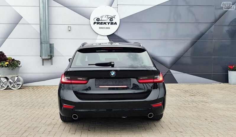 BMW 318 pilnas