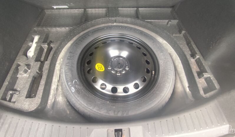 Ford Kuga pilnas