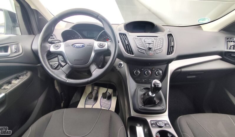 Ford Kuga pilnas