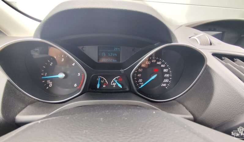 Ford Kuga pilnas