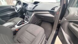 Ford Kuga pilnas