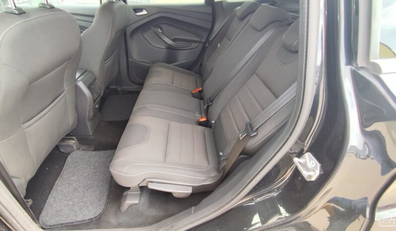 Ford Kuga pilnas