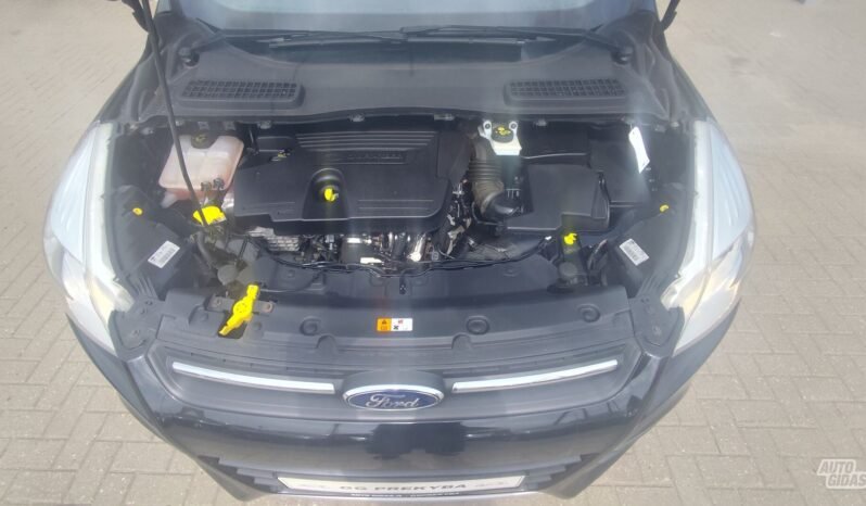 Ford Kuga pilnas