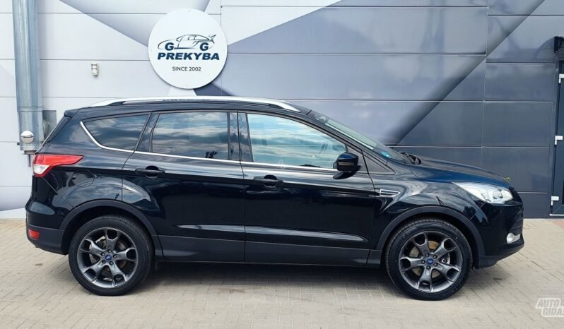 Ford Kuga pilnas