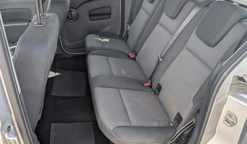 Mercedes-Benz Citan pilnas