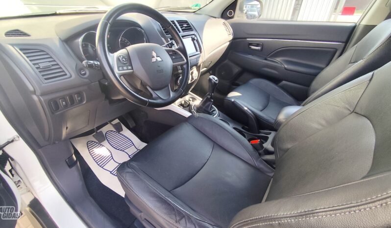 Mitsubishi ASX pilnas