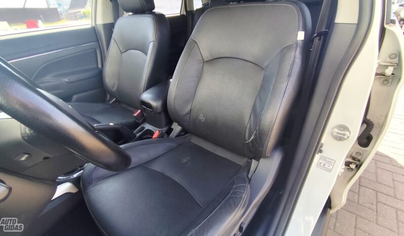Mitsubishi ASX pilnas