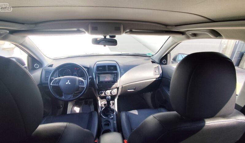 Mitsubishi ASX pilnas