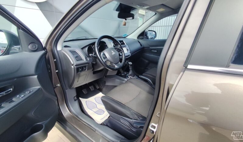 Mitsubishi ASX pilnas