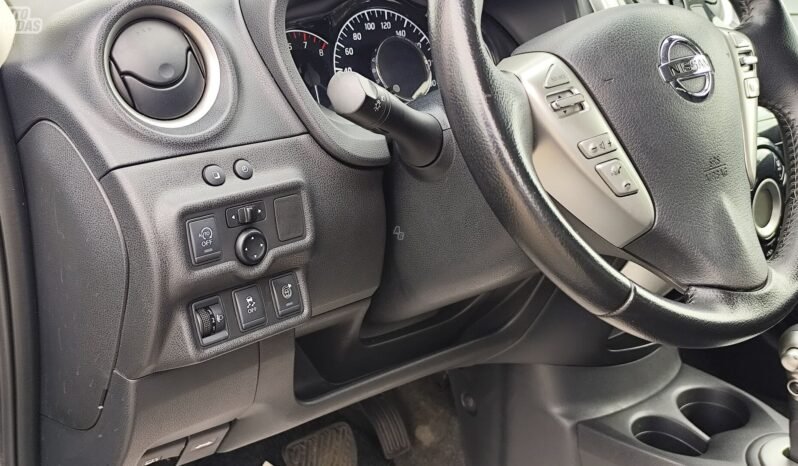 Nissan Note pilnas