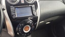 Nissan Note pilnas