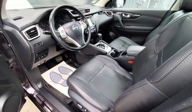Nissan Qashqai pilnas