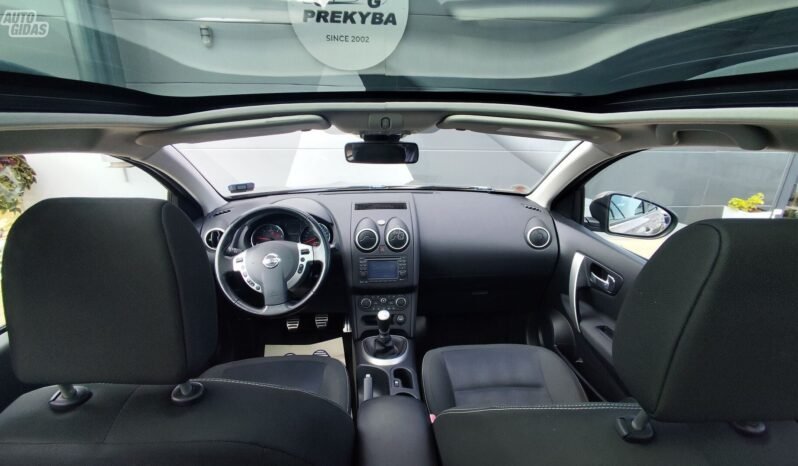 Nissan Qashqai pilnas
