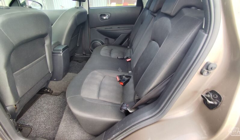 Nissan Qashqai pilnas