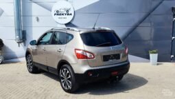 Nissan Qashqai pilnas
