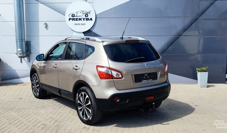 Nissan Qashqai pilnas