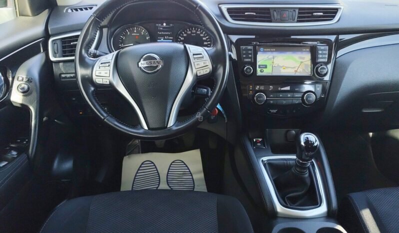 Nissan Qashqai pilnas