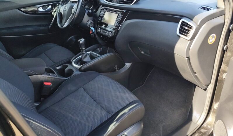 Nissan Qashqai pilnas