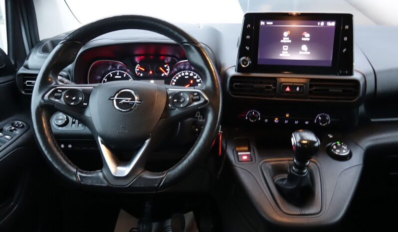 Opel Combo pilnas