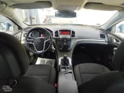 Opel Insignia pilnas
