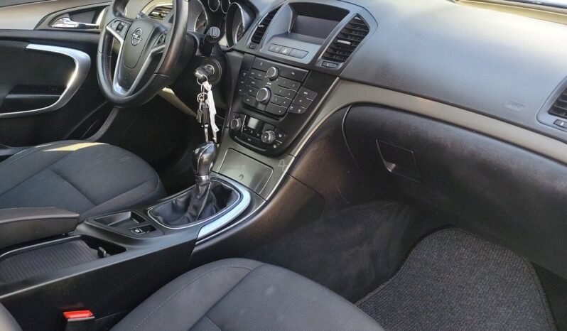Opel Insignia pilnas