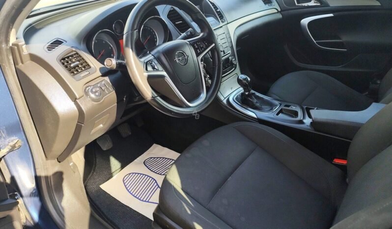 Opel Insignia pilnas