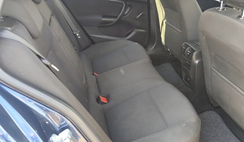 Opel Insignia pilnas