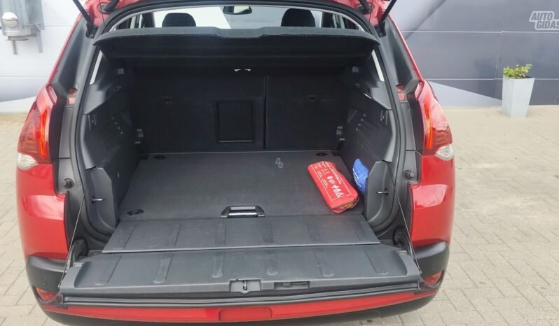 Peugeot 3008 pilnas