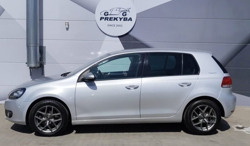 Volkswagen Golf pilnas