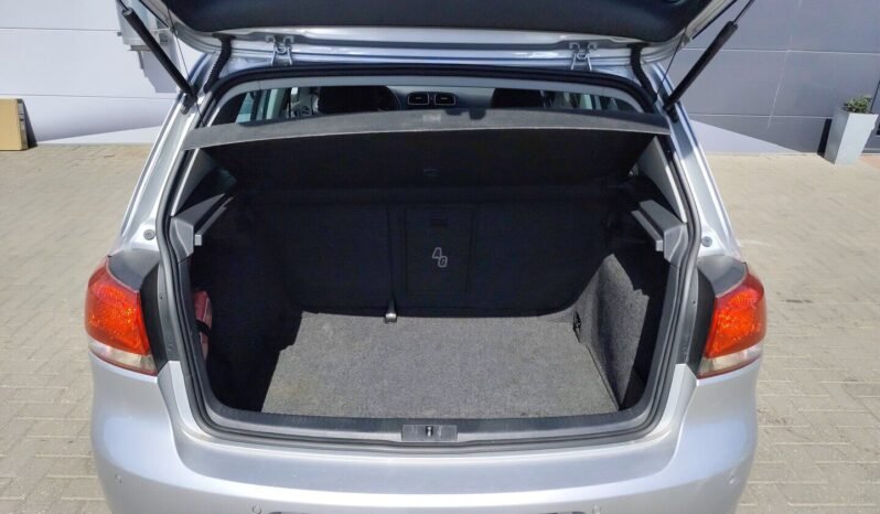 Volkswagen Golf pilnas