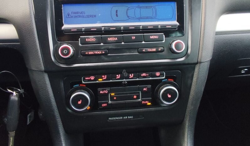 Volkswagen Golf pilnas