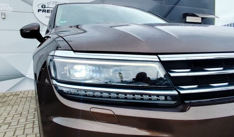 Volkswagen Tiguan pilnas