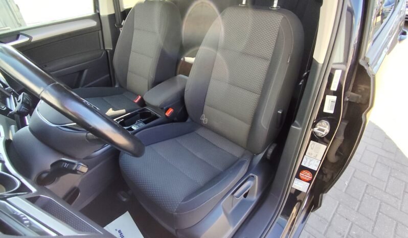 Volkswagen Touran pilnas